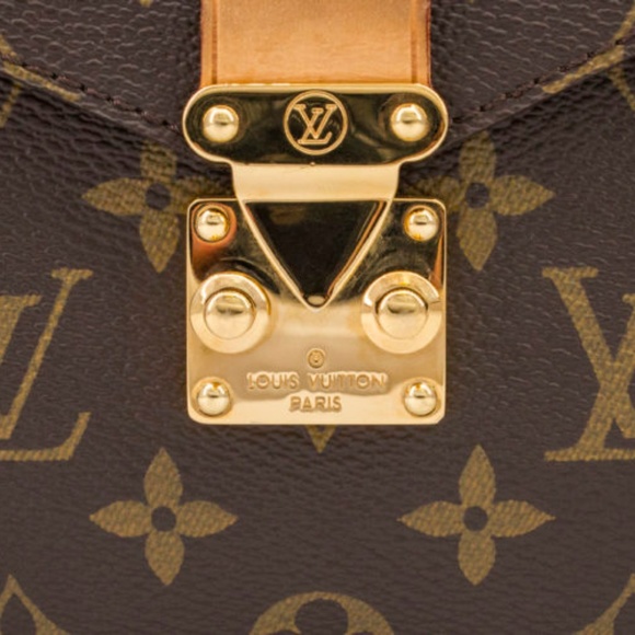 Meet your Posher, Atlanta Luxury Bags. - Picture 3 of 3